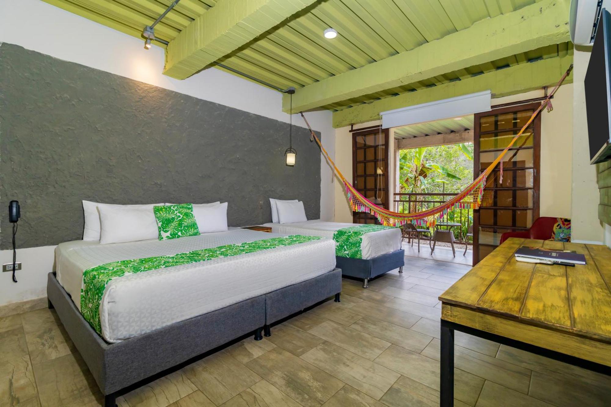 Nq Hotel Orinoquia Granja Campo Alegre Exterior photo